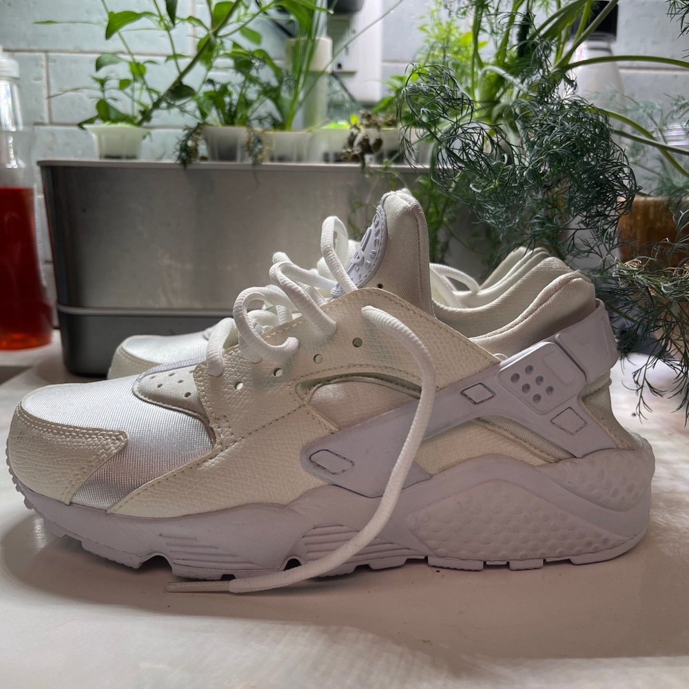 All white Nike Air Huarache